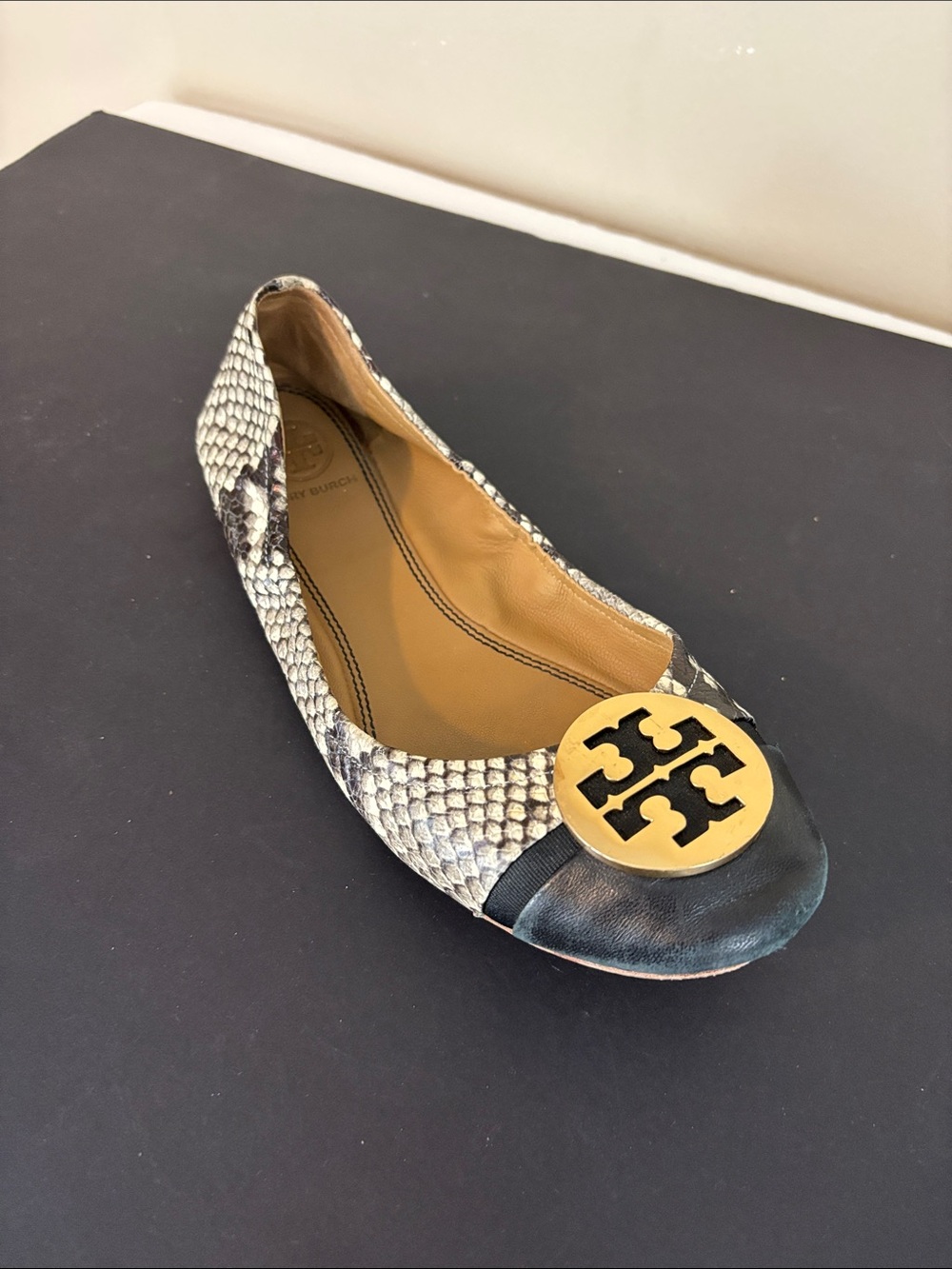 Tory Burch Snakeskin Embossed Leather Flats Size 6.5